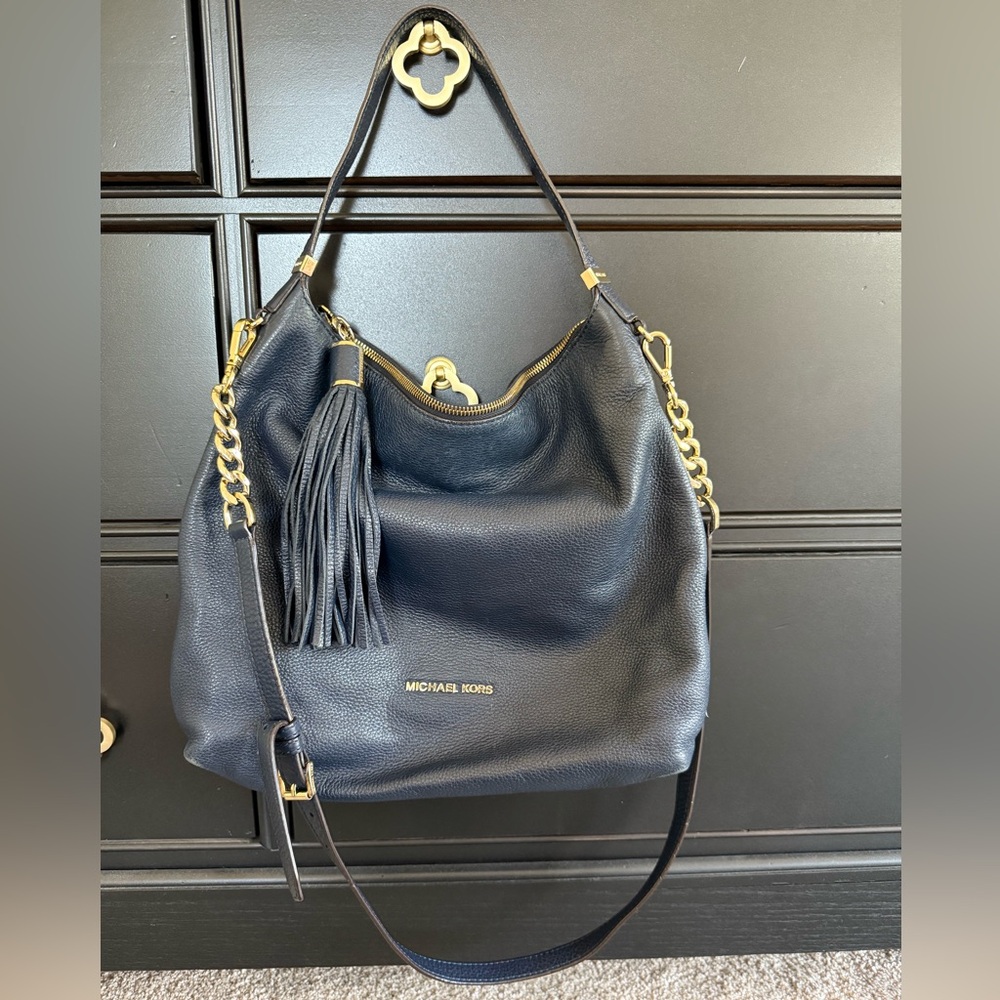Michael Kors Bedford Navy Pebbled Leather Large Tassel Shoulder Bag, Used